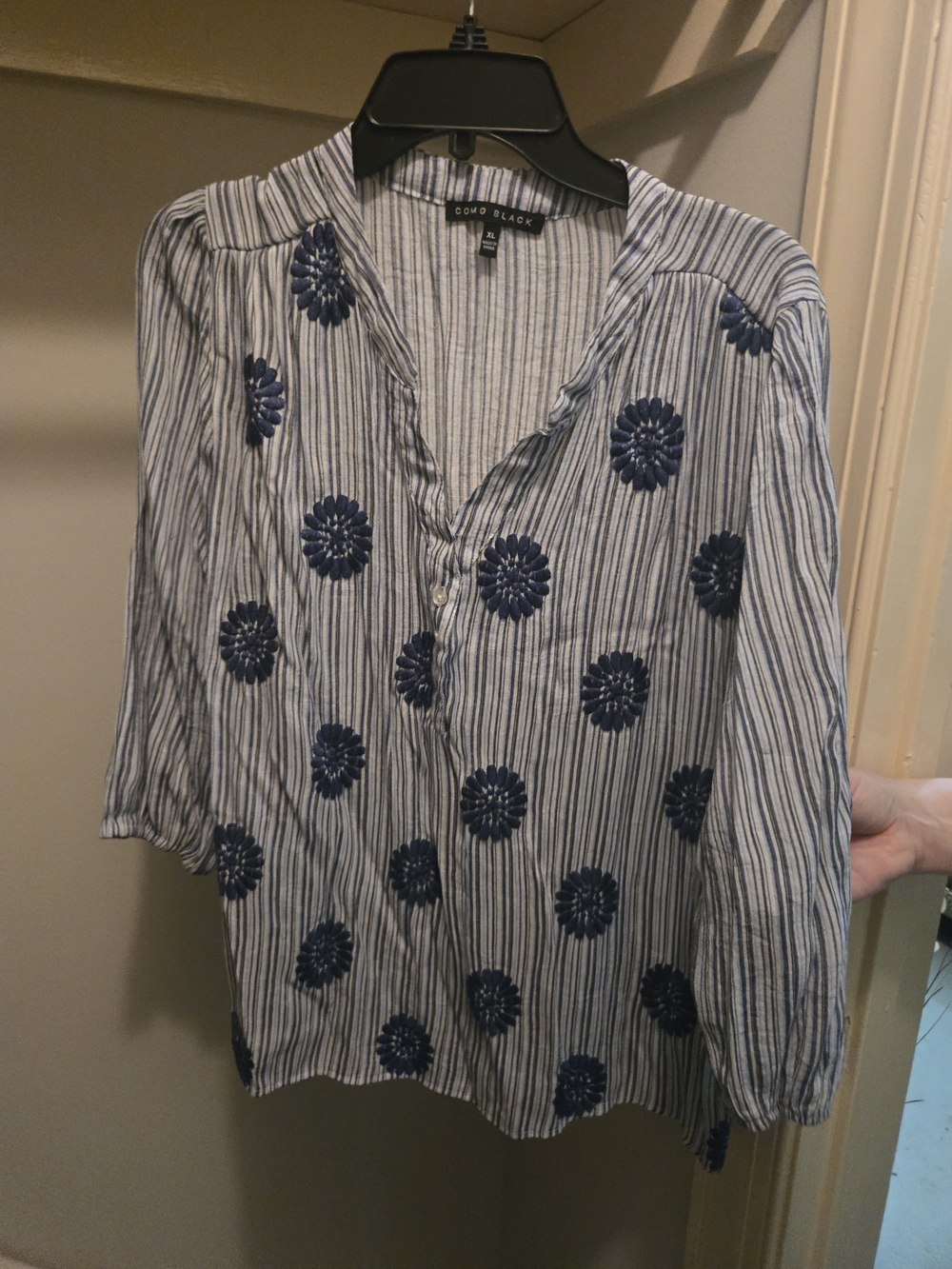 Como Black Blue Striped Floral-Embroidered Button Front Blouse